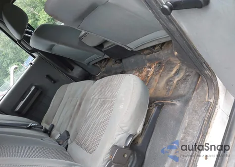 2011 Ford F-250 Xl z USA, uszkodzony, nr VIN 1FT7W2B64BEA42087